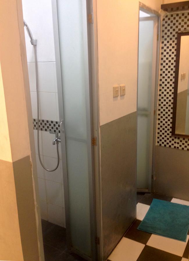 Tator Hotel Jakarta Buitenkant foto