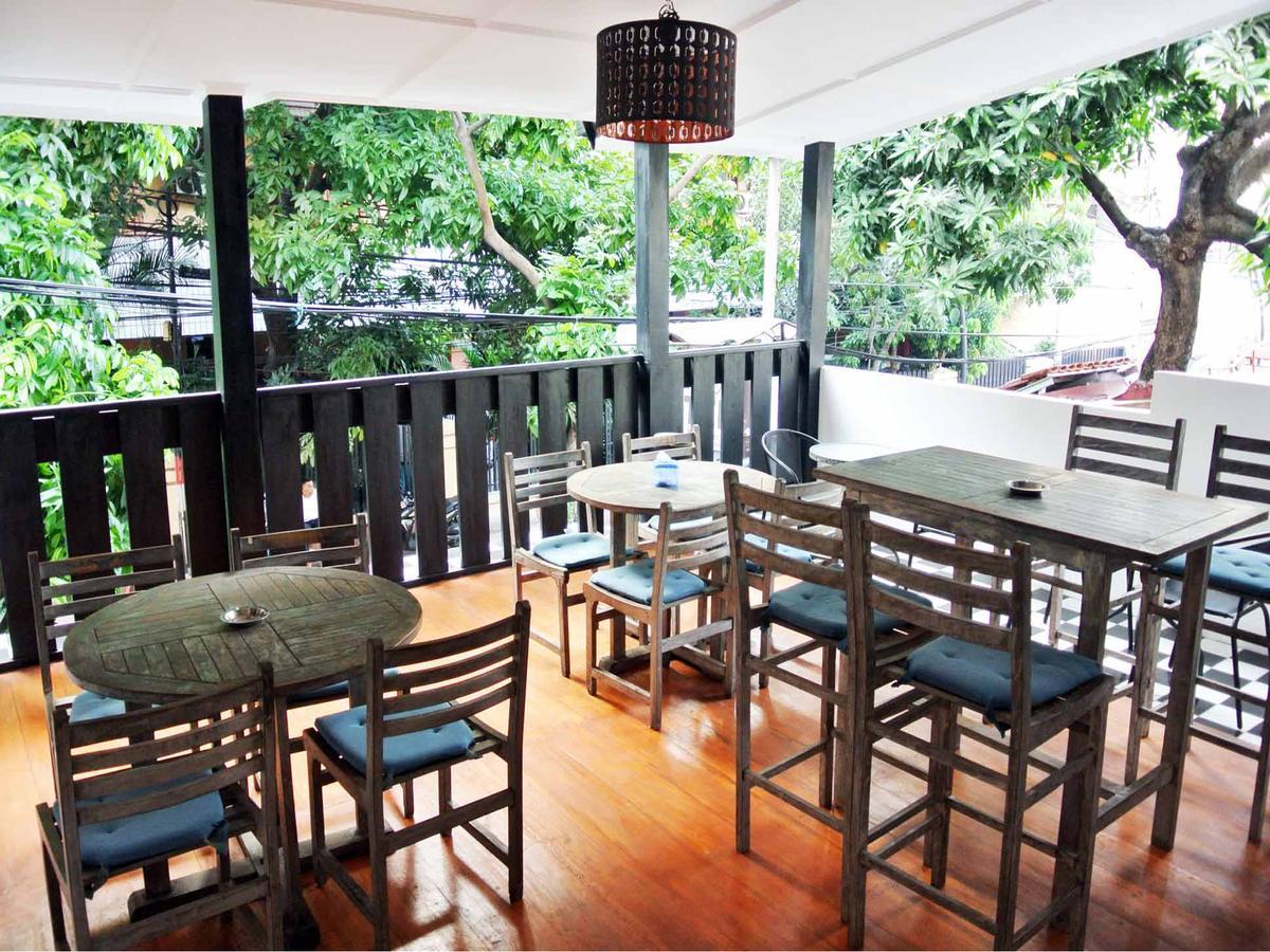 Tator Hotel Jakarta Buitenkant foto